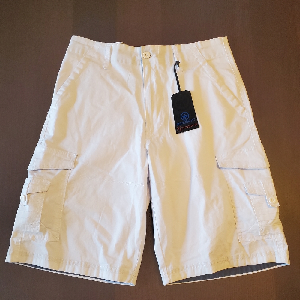 New Monument men's cargo shorts size 30.